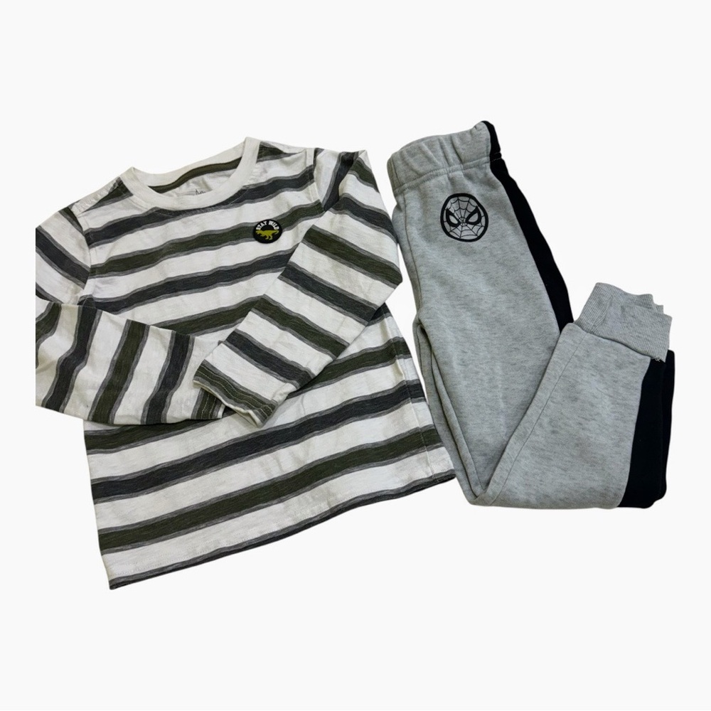 Marvel Spider-man joggers and striped t-shirt Kids Pajama Set 🕷️